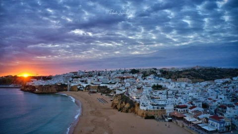 Terreno para Venda em Albufeira e Olhos de Água