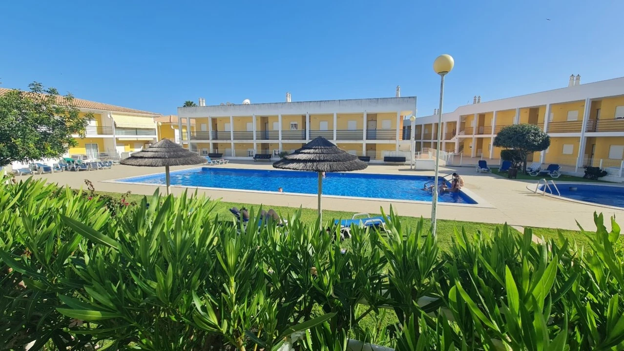 Apartamento T2 para Venda em Albufeira e Olhos de Água Foto 1