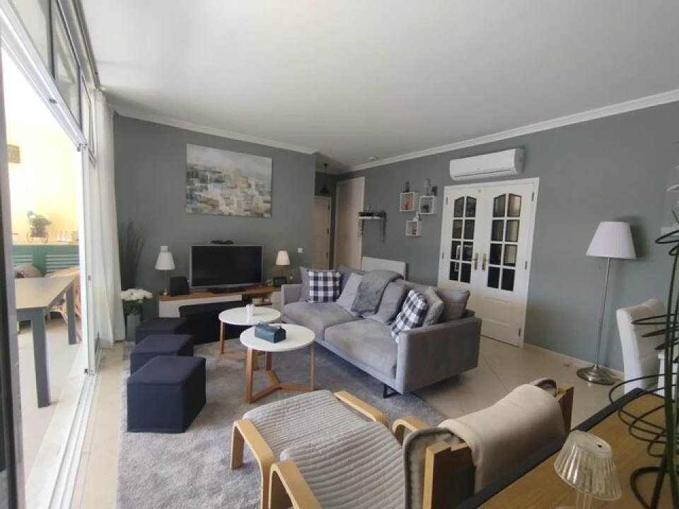 Apartamento T2 para Venda em Quarteira Foto 6
