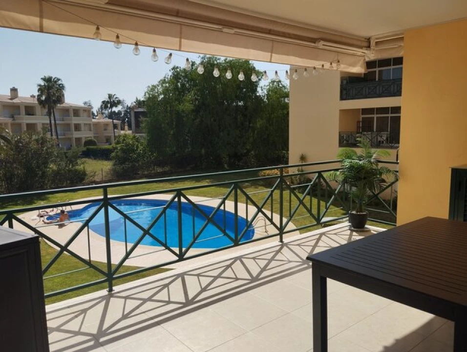 Apartamento T2 para Venda em Quarteira Foto 14