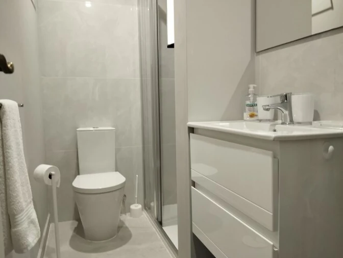 Apartamento T2 para Venda em Quarteira Foto 9