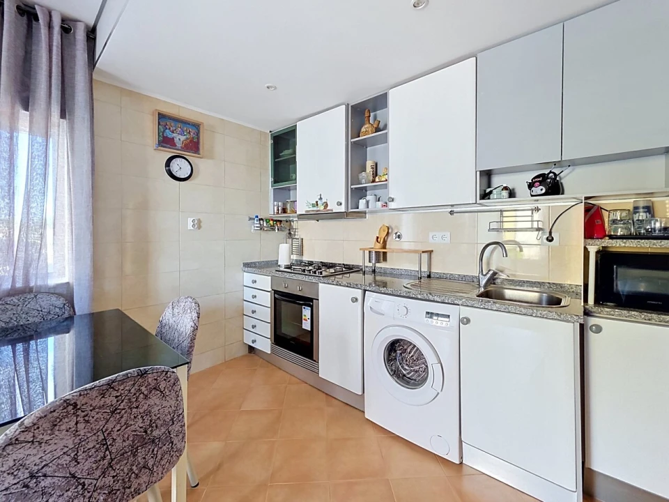 Apartamento T2 para Venda em Portimão Foto 5