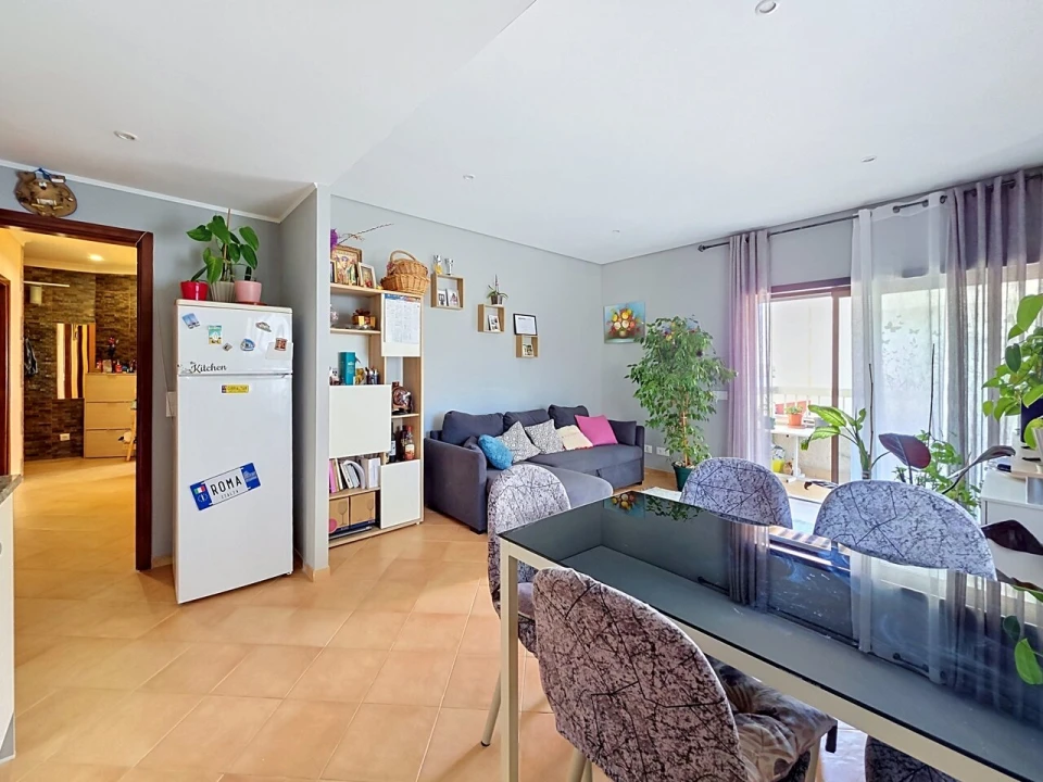 Apartamento T2 para Venda em Portimão Foto 6