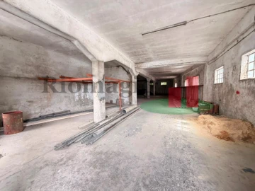 Armazém para Arrendamento em Rio Maior