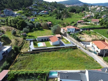 Terreno para Venda em Arcozelo