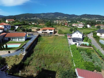 Terreno para Venda em Arcozelo