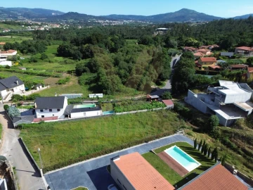 Terreno para Venda em Arcozelo