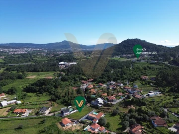 Terreno para Venda em Arcozelo
