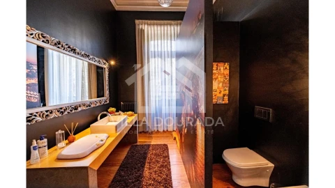 Moradia T6 para Venda em Bonfim