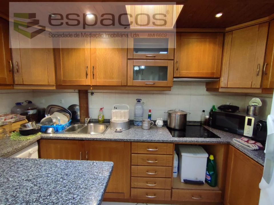 Moradia T4 para Venda em Fratel Foto 4