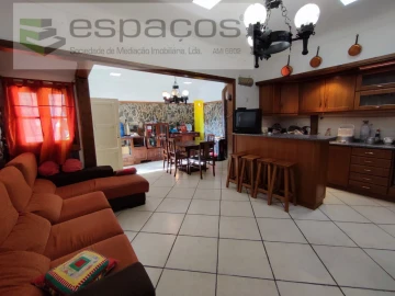 Moradia T4 para Venda em Fratel
