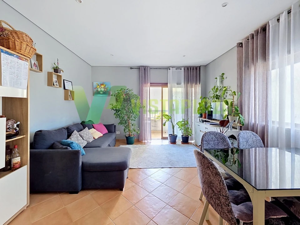 Apartamento T2 para Venda em Portimão Foto 4