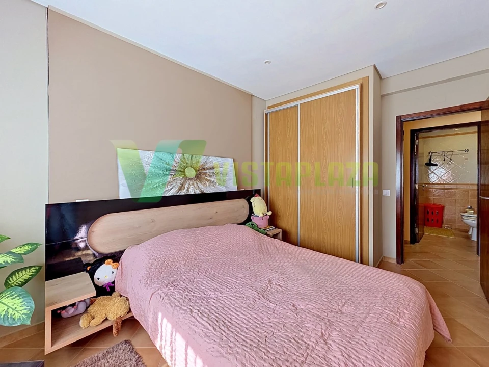 Apartamento T2 para Venda em Portimão Foto 9