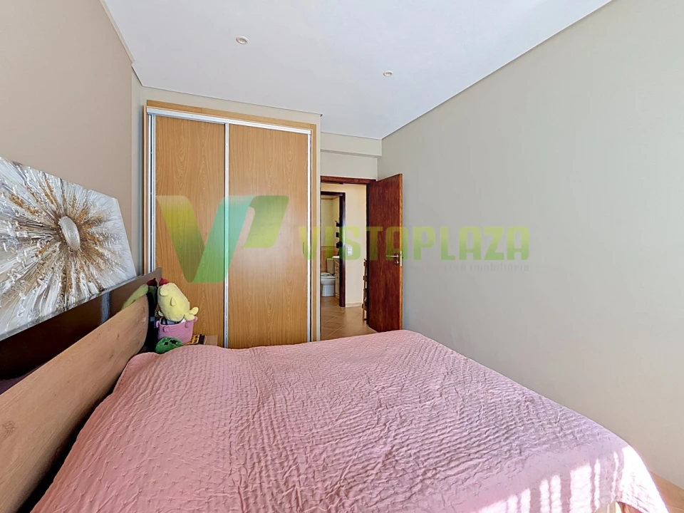 Apartamento T2 para Venda em Portimão Foto 10