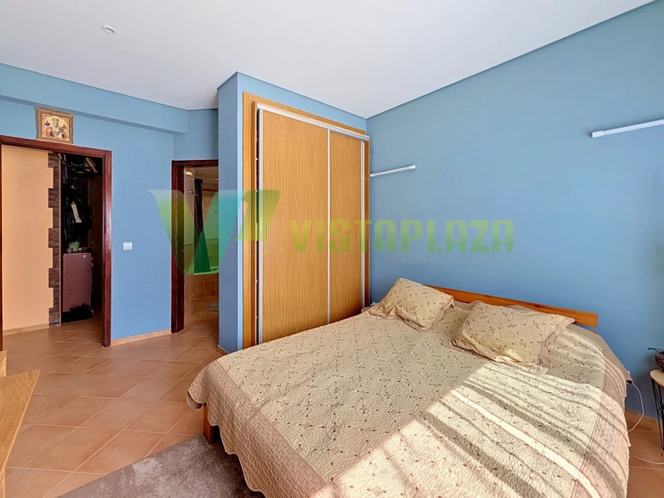 Apartamento T2 para Venda em Portimão Foto 13