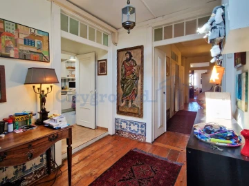 Apartamento T2 para Venda em Santa Maria Maior