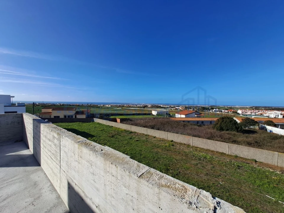 Moradia T3 para Venda em Atouguia da Baleia Foto 8