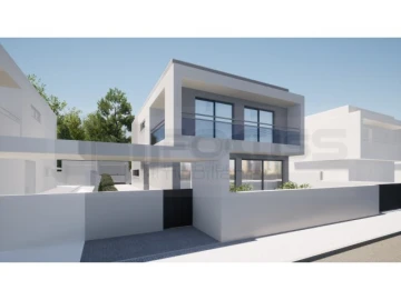 Moradia T4 para Venda em Esgueira