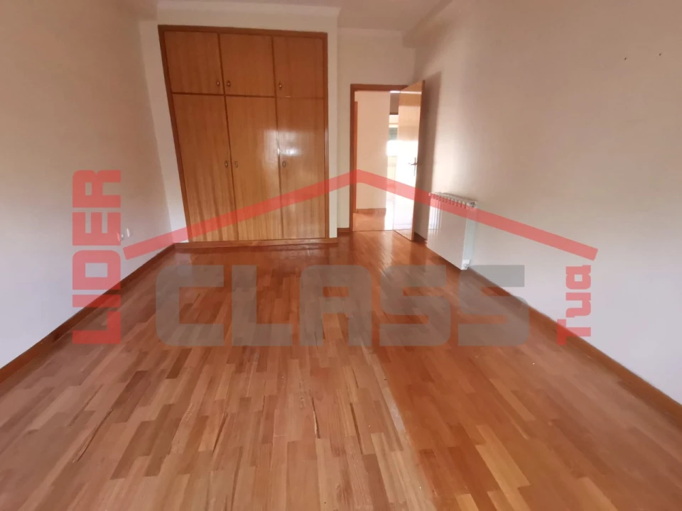 Apartamento T3 para Arrendamento em Mirandela Foto 9