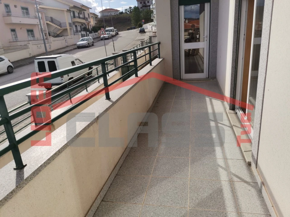 Apartamento T3 para Arrendamento em Mirandela Foto 13