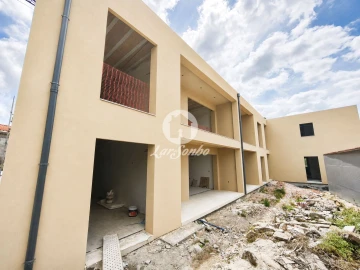 Apartamento T1 para Venda em Manhente