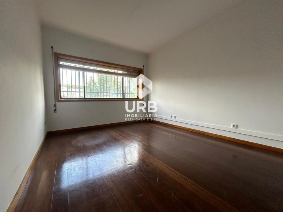 Escritório para Venda em Braga (São José de São Lázaro e São João do Souto) Foto 1