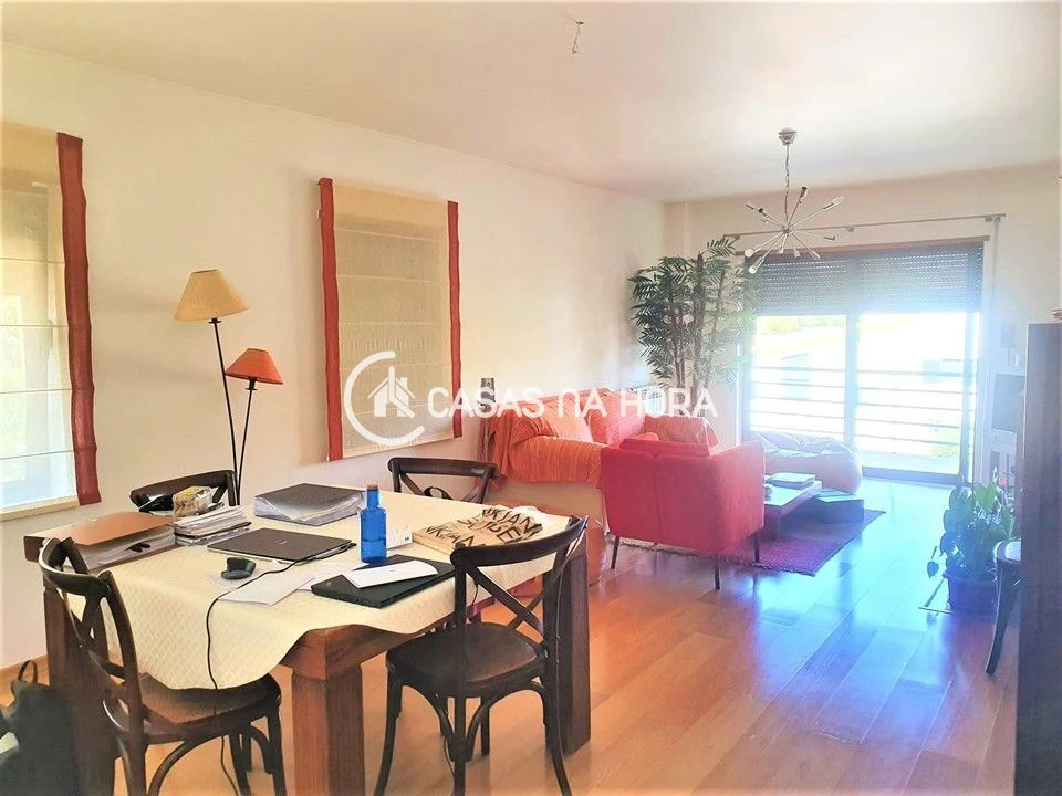 Apartamento T2 para Arrendamento em Loures Foto 8
