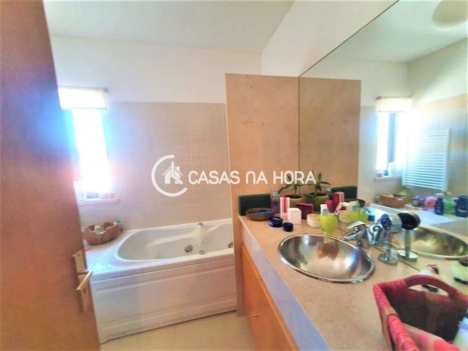 Apartamento T2 para Arrendamento em Loures Foto 21