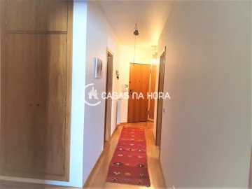 Apartamento T2 para Arrendamento em Loures