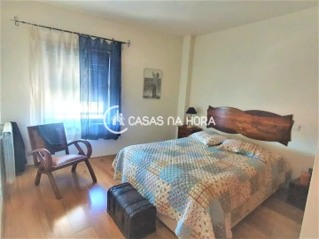 Apartamento T2 para Arrendamento em Loures