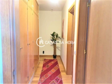 Apartamento T2 para Arrendamento em Loures