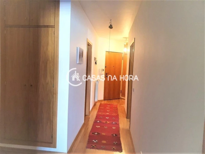 Apartamento T2 para Arrendamento em Loures Foto 6