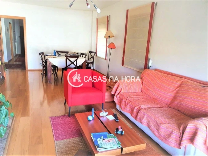Apartamento T2 para Arrendamento em Loures Foto 9