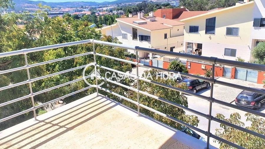 Apartamento T2 para Arrendamento em Loures