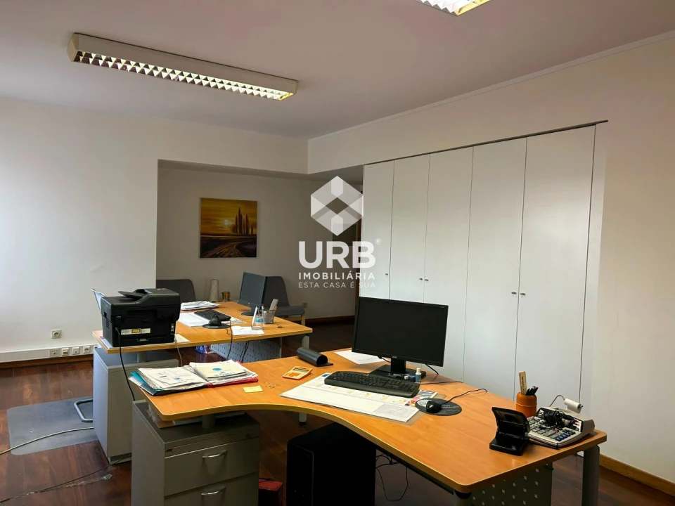 Escritório para Arrendamento em Braga (São José de São Lázaro e São João do Souto) Foto 5