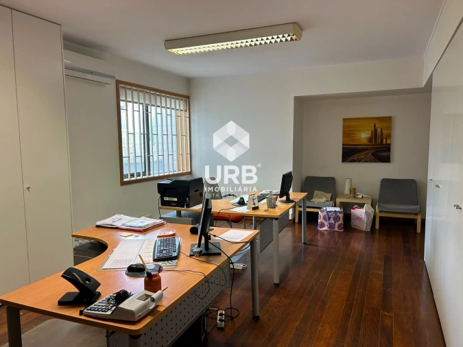 Escritório para Arrendamento em Braga (São José de São Lázaro e São João do Souto) Foto 2