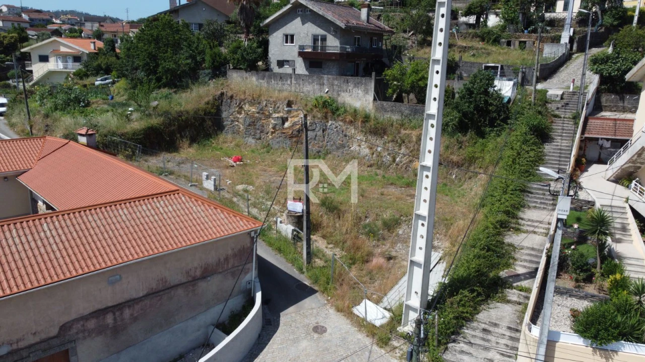 Moradia T3 para Venda em Campo e Sobrado Foto 4