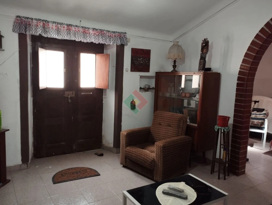 Moradia T2 para Venda em Bencatel Foto 4