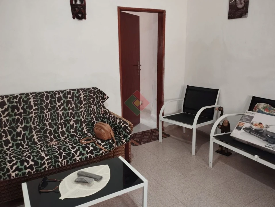 Moradia T2 para Venda em Bencatel Foto 5