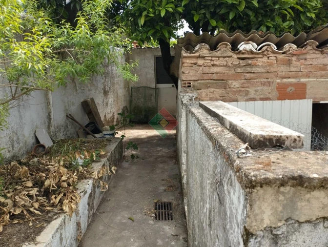 Moradia T2 para Venda em Bencatel Foto 23