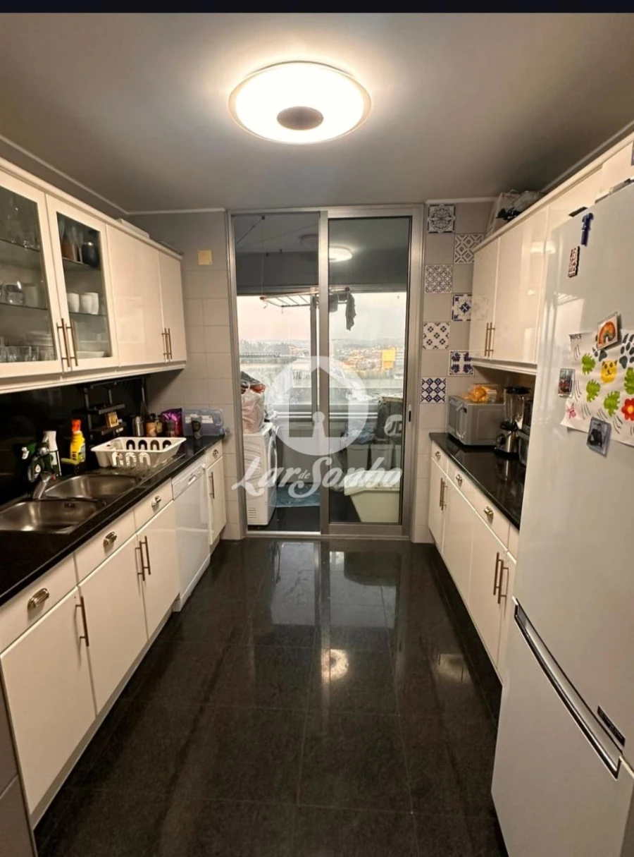 Apartamento T3 para Arrendamento em Cidade da Maia Foto 4