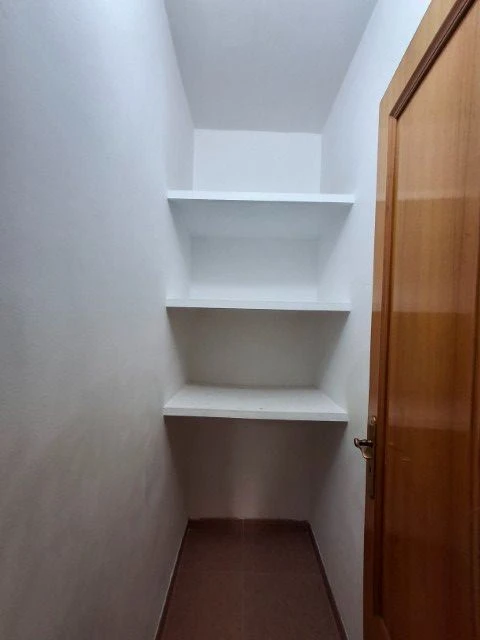 Apartamento T1 para Arrendamento em Rio de Mouro