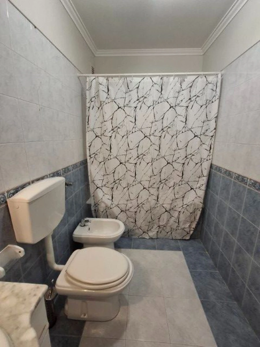 Apartamento T1 para Arrendamento em Rio de Mouro Foto 17