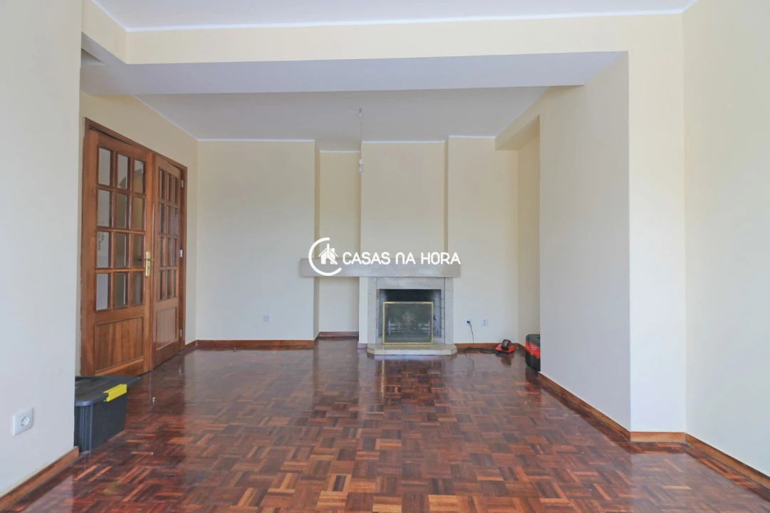 Apartamento T4 para Arrendamento em Campanhã Foto 20
