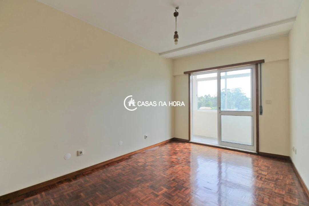 Apartamento T4 para Arrendamento em Campanhã Foto 26