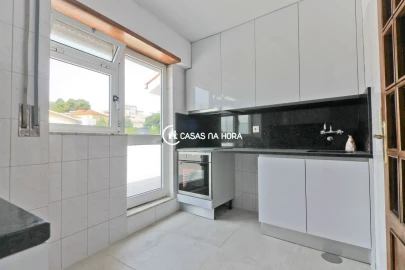 Apartamento T4 para Arrendamento em Campanhã