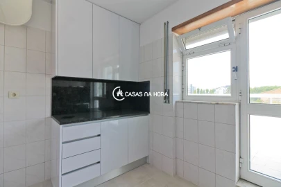Apartamento T4 para Arrendamento em Campanhã