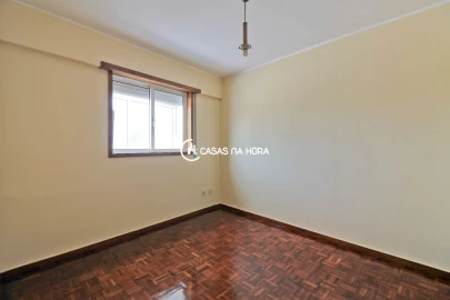Apartamento T4 para Arrendamento em Campanhã