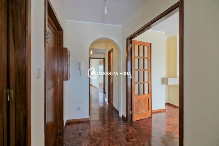Apartamento T4 para Arrendamento em Campanhã Foto 2