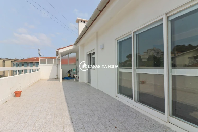 Apartamento T4 para Arrendamento em Campanhã Foto 14